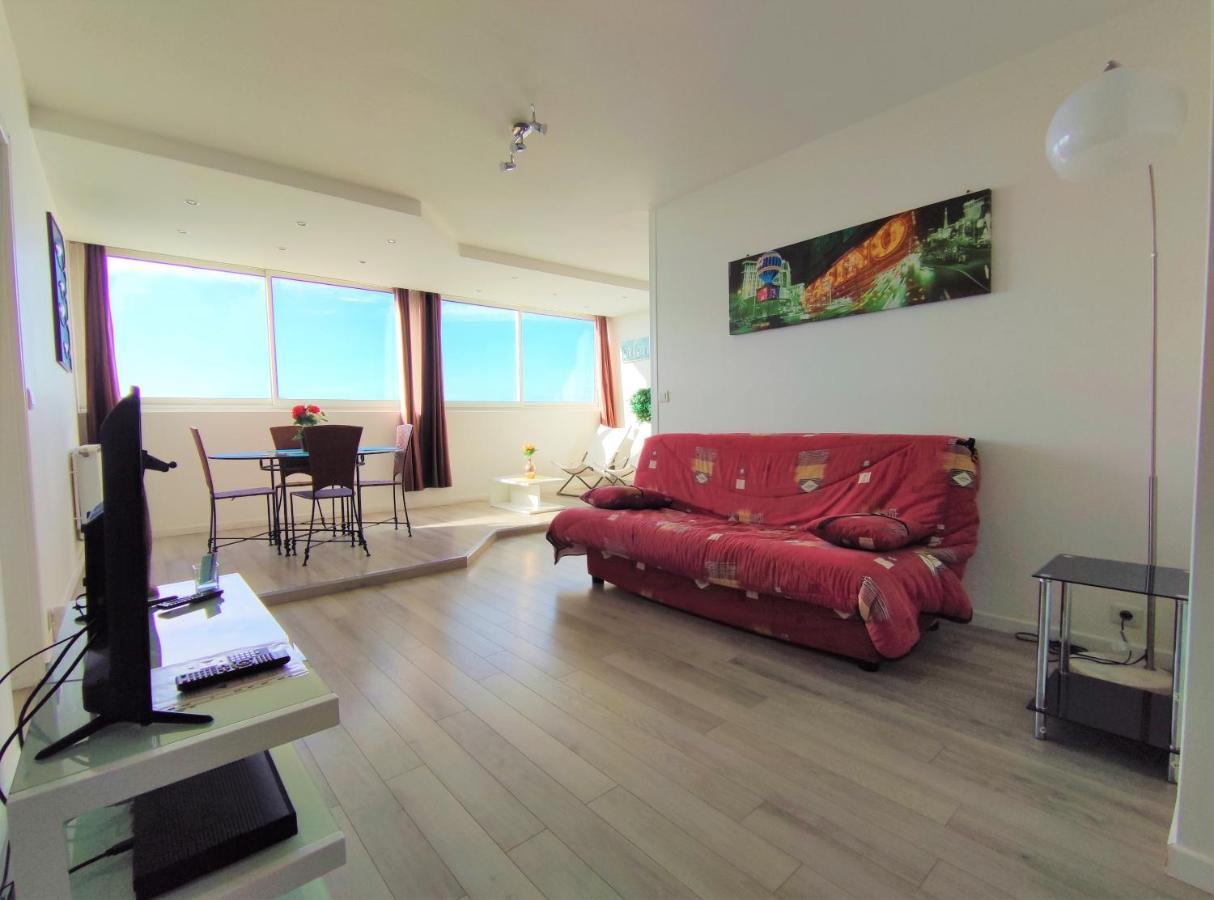 5 appartements indépendants situés à mi-chemin entre le Vieux Port et le Pont de l île de Ré La Rochelle  Esterno foto