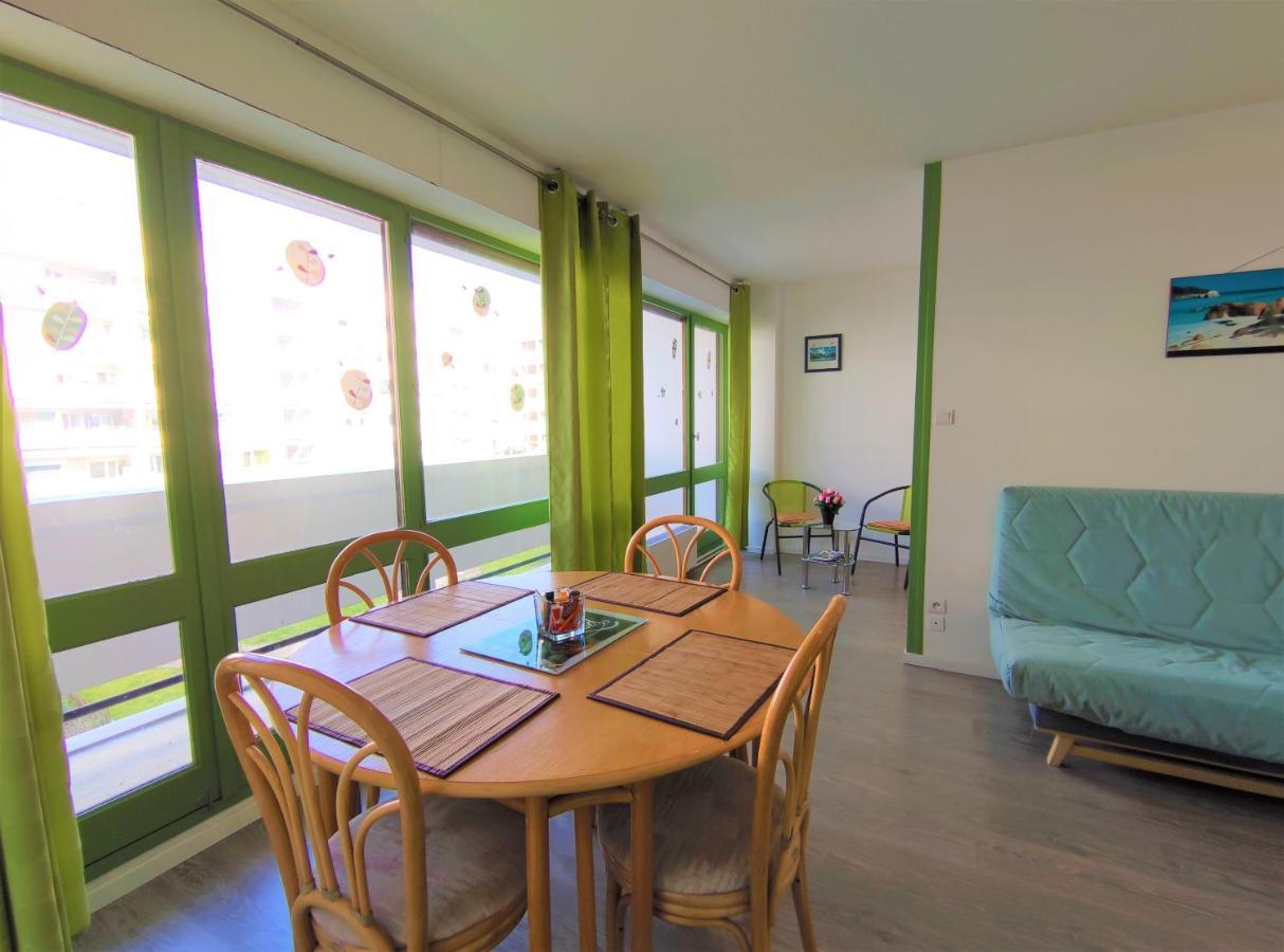 5 appartements indépendants situés à mi-chemin entre le Vieux Port et le Pont de l île de Ré La Rochelle  Esterno foto