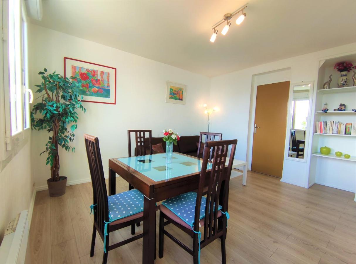 5 appartements indépendants situés à mi-chemin entre le Vieux Port et le Pont de l île de Ré La Rochelle  Esterno foto
